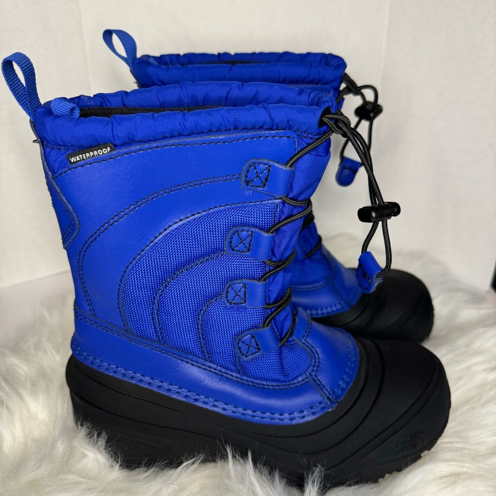 The North Face Alpenglow Waterproof Boots Size 3 Boy/Girl Excellent Condition